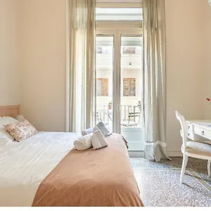  Bed & Breakfast Joy's Ortigia